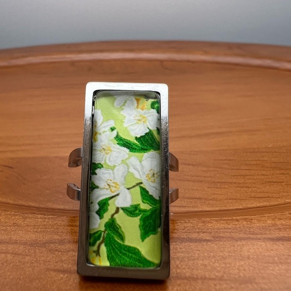 Floral Retro Rectangular Statement Rings, Cottagecore Flower Rings - Picture 15 of 16